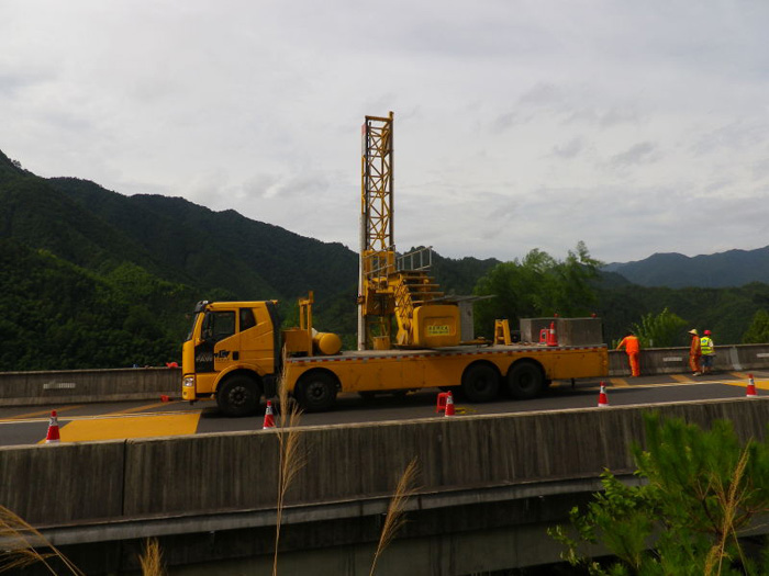 貴州銅仁橋梁檢測車(chē)租賃